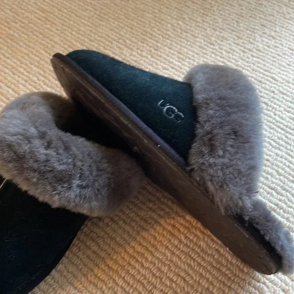 Genuine UGG Scuffette  II Slipper - Picture 5 of 5